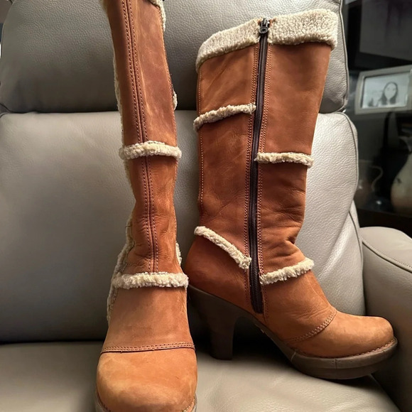 Art company (Art Company Amsterdam) Sherpa lined boots worn less than 3 hrs 6.5 - Picture 3 of 10